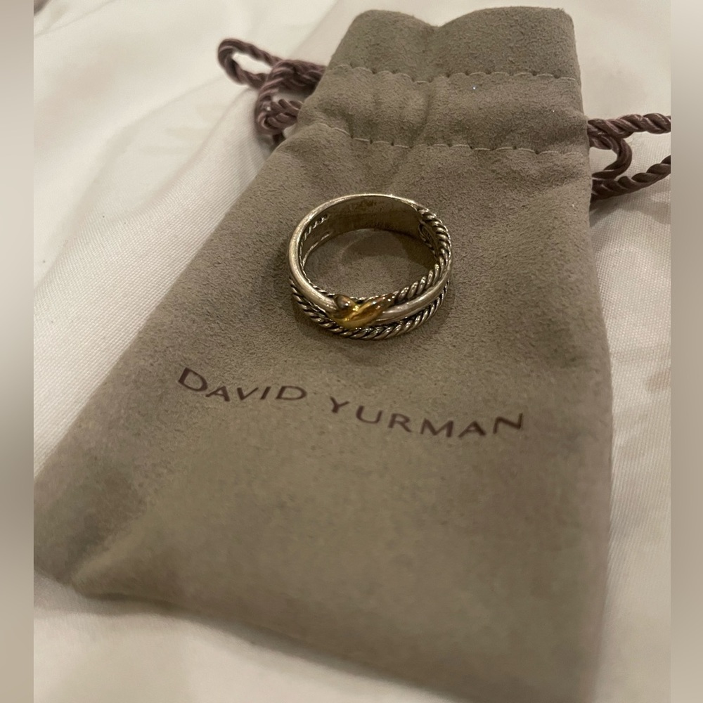 David Yurman X Crossover Band Ring in Sterling Silver with 18K Yellow Gold - Picture 3 of 12